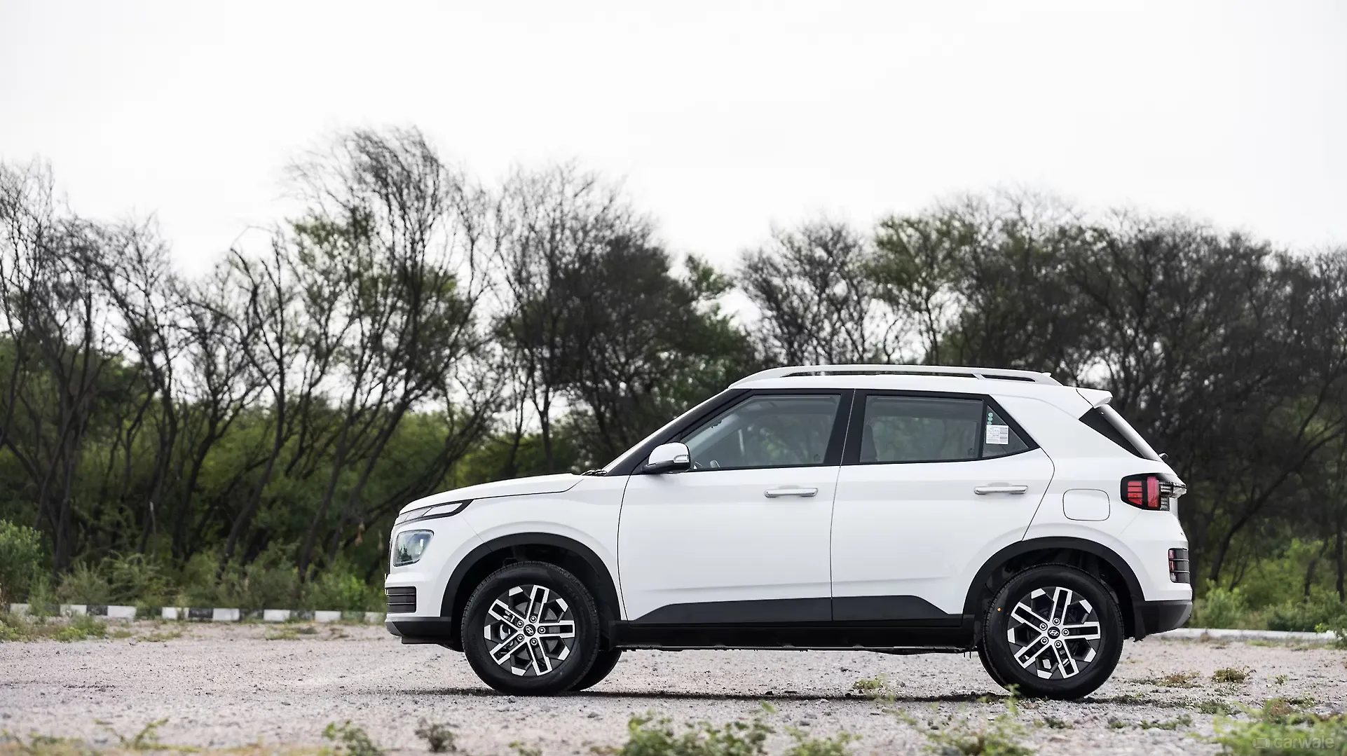 venuevenueleftsideview